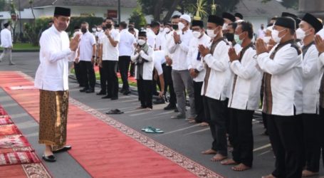 Presiden Jokowi Shalat Idul Fitri di Halaman Istana Yogyakarta