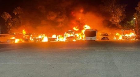 Delapan Bus Israel di Zona Industri Terbakar