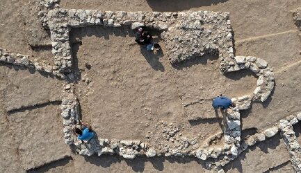 Arkeolog Temukan Masjid Kuno Berusia 1200 tahun di Negev, Palestina