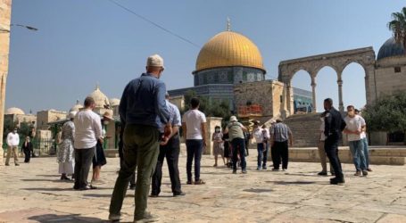 Pemukim Yahudi Lakukan Ritual Talmud di Kompleks Masjid Al-Aqsa