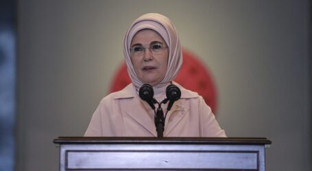 Ibu Negara Turkiye Sambut Kedatangan Musisi Palestina