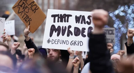 Protes di AS Setelah Siaran Video Polisi Membunuh Pria Kulit Hitam
