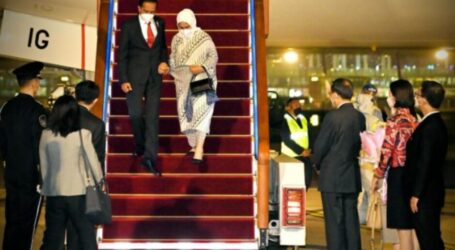 Setelah Enam Jam Penerbangan, Presiden Jokowi Tiba di China