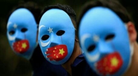 Tahanan Uighur Dipaksa Berbicara dalam Bahasa Mandarin