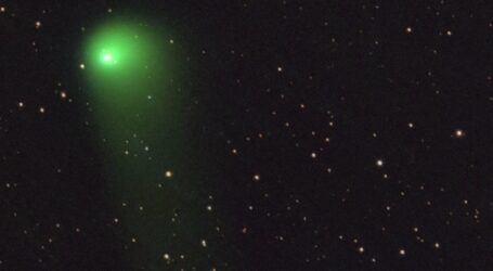 Fenomena Langka, Komet Melintasi Planet Bumi