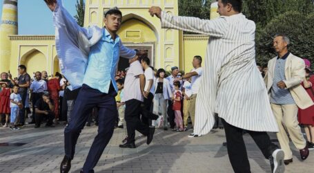 Muslim Uighur Rayakan Idul Adha