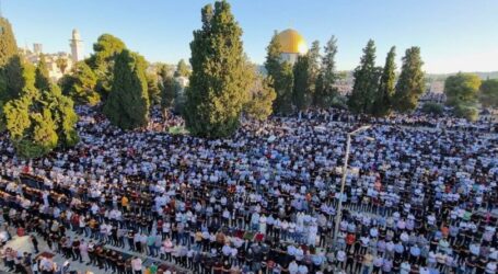 Sekitar 150.000 Jamaah Shalat Idul Adha di Masjid Al-Aqsa