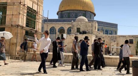 Puluhan Ekstrimis Yahudi Serbu Masjid Al-Aqsa