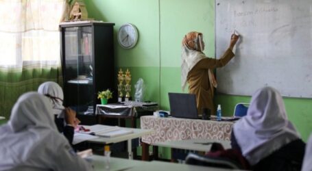 Tunjangan Insentif Guru Madrasah Bukan PNS Bisa Dicairkan