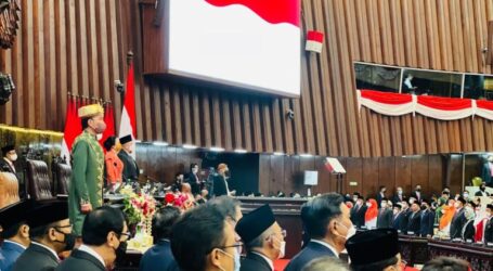 Jokowi Kenakan Pakaian Adat Paksian, Babel di Pidato Sidang Tahunan MPR RI