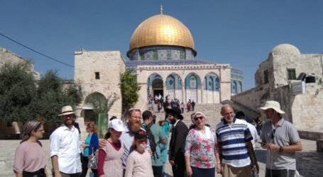 Puluhan Pemukim Yahudi Kembali Serbu Al-Aqsa