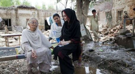 Angelina Jolie Desak Dunia Bantu Korban Banjir Pakistan
