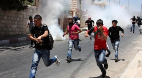 Pasukan Israel Tembak Gas Air Mata ke Sekolah Palestina, Sejumlah Siswa Pingsan