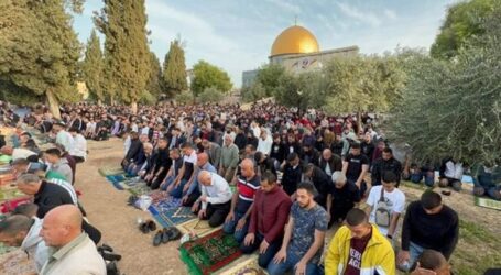 Puluhan Ribu Jamaah Laksanakan Shalat Jumat di Al-Aqsa