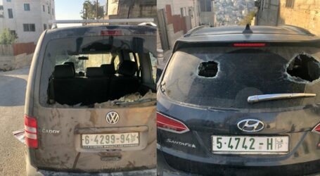 Pemukim Ekstremis Hancurkan Kendaraan Warga Palestina di Hebron
