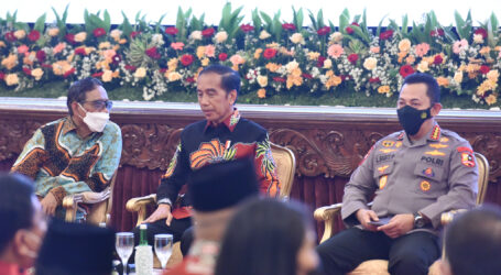TGIPF Serahkan Laporan Investigasi Tragedi Kanjuruhan kepada Presiden Jokowi