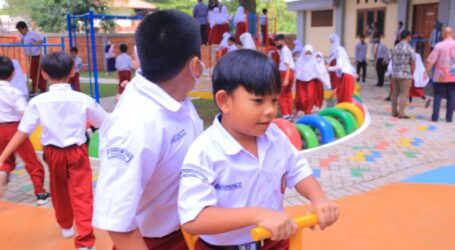 SD Silaturahim Islamic School Resmikan Penggunaan Taman Baru