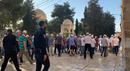 Ratusan Pemukim Yahudi Kembali Serbu Halaman Al-Aqsa