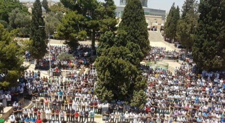 60.000 Jamaah Shalat Jumat di Masjid Al-Aqsa
