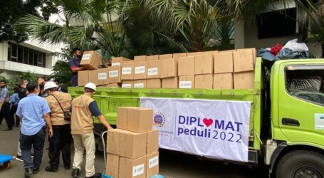 Kemenlu Melalui Diplomat Peduli Kirim Bantuan Untuk Korban Gempa Cianjur