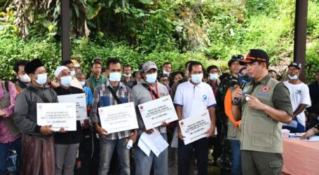 BNPB Serahkan Dana Stimulan Kepada 647 Warga Nagrak Cianjur