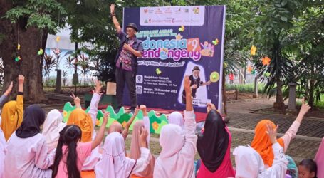 Relawan Nusantara Asah Kreativitas Anak Dhuafa Lewat Indonesia Mendongeng