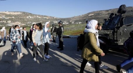 Pasukan Israel Halangi Akses Siswa Palestina ke Sekolah