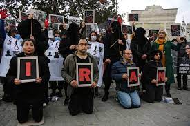 Tahanan wanita Iran Tandatangani Petisi Serukan Diakhirinya Eksekusi Pengunjuk Rasa