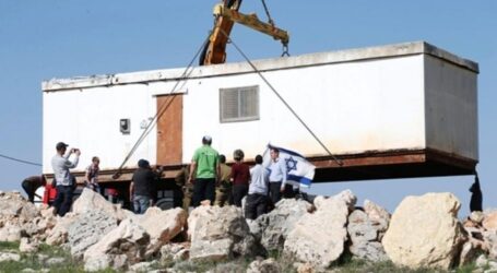 Pemukim Ilegal Yahudi Dirikan Karavan di Atas Tanah Palestina