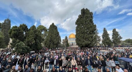 Sebanyak 70 Ribu Jamaah Tunaikan Shalat Jumat di Masjid Al-Aqsa