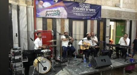 Pemukim Yahudi Gelar Pesta Provokatif di Kompleks Masjid Ibrahimi