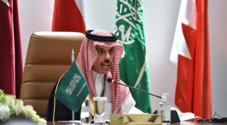 Saudi Beri Bantuan $95 Miliar Selama 7 Dekade ke 160 Negara