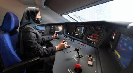 32 Wanita Siap Jadi Masinis Kereta Cepat Haramain Express