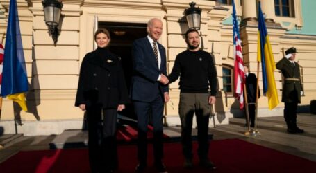 Presiden Biden Lakukan Kunjungan Dadakan ke Kyiv