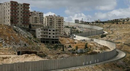 Pengungsi Palestina di Shuafat Protes Pembatasan oleh Israel