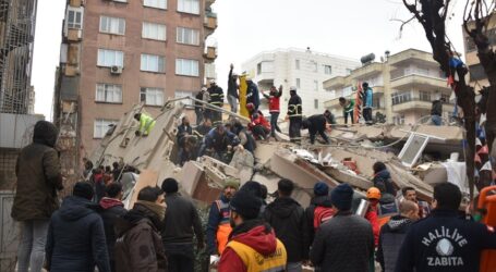 Gempa Turkiye, 284 Meninggal Dunia dan 2.323 Luka-luka