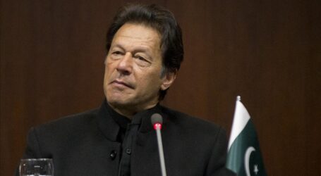 Pengadilan Pakistan Tangguhkan Surat Penangkapan untuk Imran Khan
