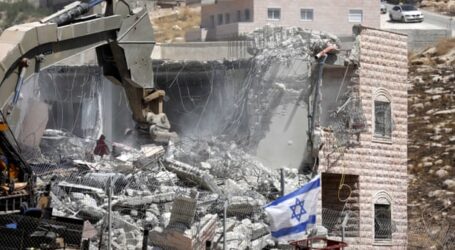 Pasukan Israel Hancurkan Rumah Warga Palestina di Hebron