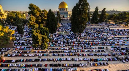 Sebanyak 70 Ribu Umat Islam Shalat Jumat di Masjid Al-Aqsa