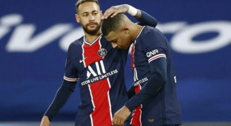 Fans PSG Kecam Federasi Sepak Bola Prancis karena Tolak Jeda Pertandingan Saat Berbuka