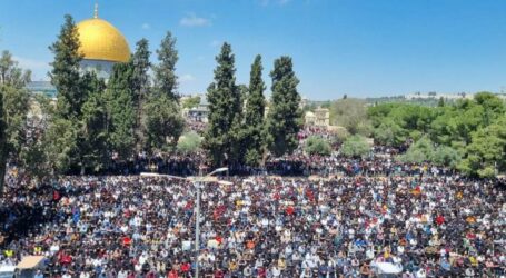 Jumat Terakhir Ramadhan, Seperempat Juta Jamaah Sholat Jumat di Al-Aqsa