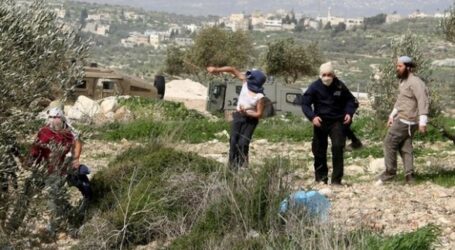 Puluhan Pemukim Ilegal Israel Serang Rumah Warga Sipil di Nablus