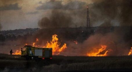 Kebakaran di Permukiman Dekat dengan Jalur Gaza Utara