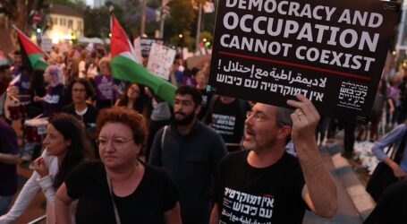 Aktivis Perdamaian Gelar Aksi Unjuk Rasa di Tel Aviv, Haifa Protes Agresi Israel di Gaza