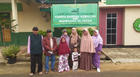 Dua Santri Ponpes Al-Fatah Lampung Ikuti Final KoSSMI 2023 di Universitas Indonesia