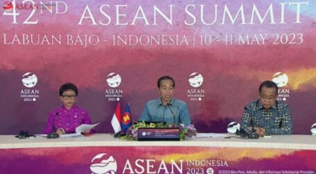 Presiden Jokowi Sampaikan Tiga Kesimpulan KTT Ke-42 ASEAN