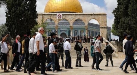 220 Zionis Menyerbu Masjid Al-Aqsa untuk Tur Provokatif dan Ritual