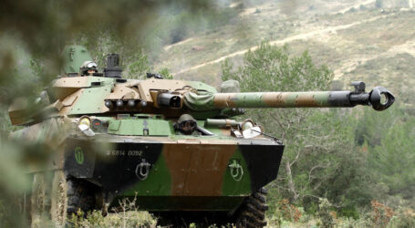 Prancis Janji Akan Pasok Ukraina Lusinan Kendaraan Lapis Baja dan Tank Ringan