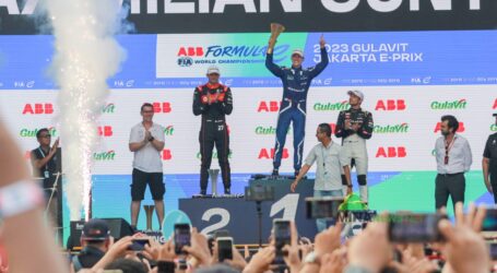 Race 2 Formula E Jakarta 2023, Maximillian Gunther Juara