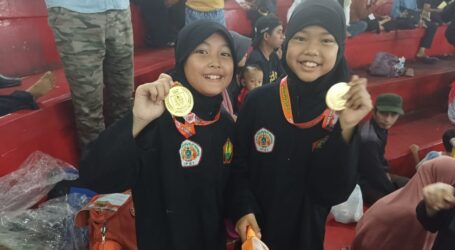 Dua Siswi SD Silaturahim Raih Medali Emas Pencak Silat Wali Kota Cup II Jakarta Timur